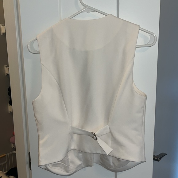 Abercrombie Easy Tailored Vest - Picture 3 of 8